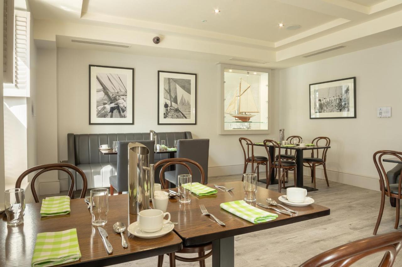 The Mariner, Westport Hotel ภายนอก รูปภาพ