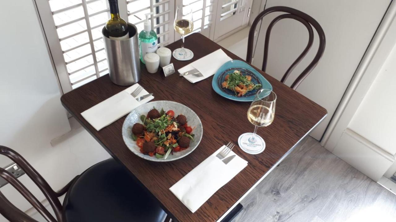 The Mariner, Westport Hotel ภายนอก รูปภาพ